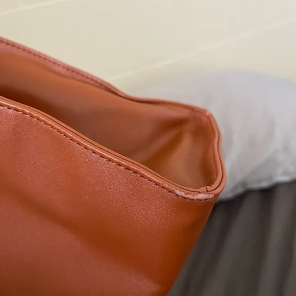 Telfar Medium Tan Bag - Picture 7 of 10